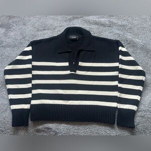 Cider Women's V-Neck Cropped Sweater in Black and White Stripes Size M